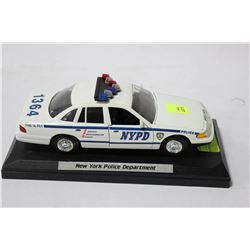 NYPD DIE CAST CAR SCALE 1:18
