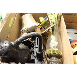 BOX OF LAMPS, DECORATIONS & VINTAGE GLASS LAMP