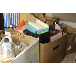 BOX OF FLUSHMOUNT LIGHT FIXTURE SOLD W BOX OF