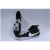 Image 1 : NIKE SKULLS MEN'S HIGHTOP RUNNING SHOES