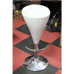 WHITE DESIGNER HYDRAULIC LIFT BAR STOOL