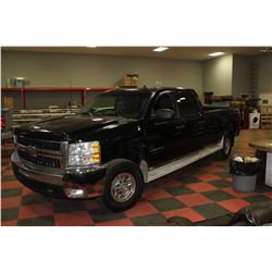 2008 CHEVROLET SILVERADO 2500 HD W/ 111,000KMS
