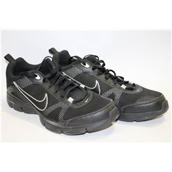 NIKE SIZE MEN'S 11.5 RUNNING SHOES, BLACK
