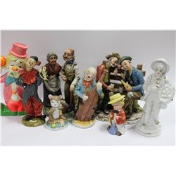 BOX OF VINTAGE FIGURINES BANKS