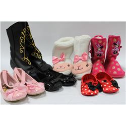 TRAY W/ ASSORTED DISNEY SHOES