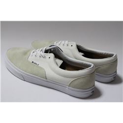 PAIR OF VANS SHOES MENS SZ 11