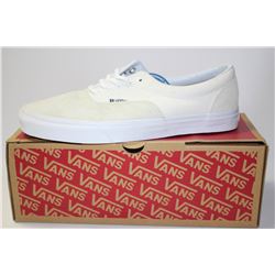 PAIR OF VANS SHOES MENS SZ  9
