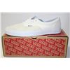 Image 1 : PAIR OF VANS SHOES MENS SZ  9