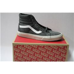 NEW VANS SHOES MENS SIZE 8.5