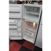 Image 2 : GE APARTMENT SIZE FRIDGE (7 DAY WARRANTY)