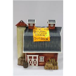 NEW HO SCALE OUTDOOR RAILWAY BARN