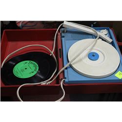 VINTAGE CHILDRENS RECORD PLAYER W DISNEYLAND