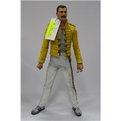 FREDDIE MERCURY SINGING FIGURE