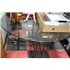 Image 1 : GLASS TABLE