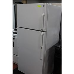 HOTPOINT WHITE FRIDGE