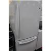 Image 1 : WHITE GE BOTTOM FREEZER FRIDGE W 7 DAY WARRANTY