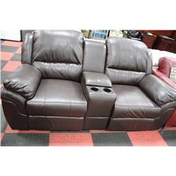 BROWN LEATHER RECLINING CONSOLE LOVE SEAT
