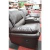 Image 3 : BROWN LEATHER RECLINING CONSOLE LOVE SEAT