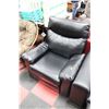 Image 3 : BLACK LEATHER RECLINING SOFA CHAIR