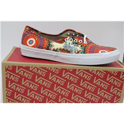 PAIR OF NEW VANS SHOES MENS SIZE 4.5