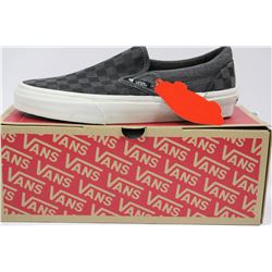PAIR OF NEW VANS SHOES MENS SIZE 9