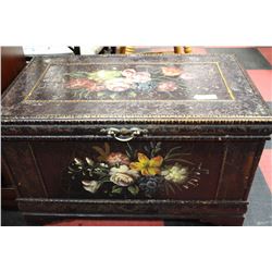 BROWN WOOD FLOWERED CHEST