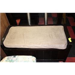 DR. BROWN WOOD SEATING / STORAGE BENCH