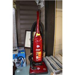 RED DIRT DEVIL UPRIGHT 12 AMP VACUUM CLEANER