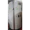 Image 1 : LUXURA V5 42XLC HIGH INTENSITY STAND UP TANNING
