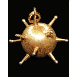 INTERESTING 18K YELLOW GOLD PENDANT