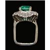 Image 2 : IMPORTANT EMERALD & PLATINUM SOLITAIRE