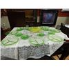 Image 1 : DEPRESSION GLASS - EMERALD GLASS - 32 PC SET