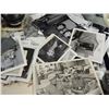 Image 3 : LOT OF ASSORTED VINTAGE AND OTHER B & W PHOTO'S