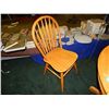 Image 2 : ROUND OAK TABLE WITH LEAF - AS-IS -  AND 4 CHAIRS