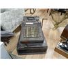 Image 1 : VINTAGE ADDING MACHINE/TILL