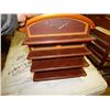 Image 1 : WALL SHELF - THE CLASSIC CAR