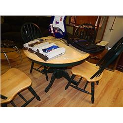 ROUND MAPLE TABLE WITH SCISSOR LEAF - + 4 CHAIRS INCLUDED