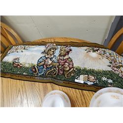TEDDY BEAR TABLE RUNNER