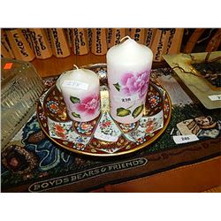 PAINTED METAL DISH AND 2 CANDLES
