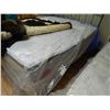 Image 1 : QUEEN MATTRESS
