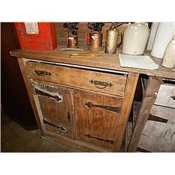 VINTAGE OLD COUNTRY SIDE BOARD - NEEDS ONE SIDE BOARDRIGHT SIDE