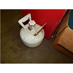SMALL PROPANE TANK - 4 LB