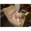 Image 1 : BEIGE ROCKER RECLINER