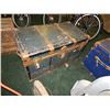 Image 1 : VINTAGE SHIIPPING TRUNK