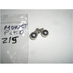 VINTAGE *RARE-HARD TO FIND* BEAUTIFUL EARRINGS STAMPED *MONET* HAVE CLIP STYLE BACKS!! EARRINGS CAME