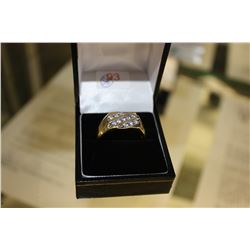 10KT GOLD AND RHODIUM FINISH GENTS DIAMOND SET DRESS RING WITH 11 DIAMONDS, APPROX 0.55CARAT