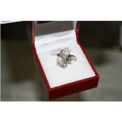LADIES 14KT WHITE GOLD PEARL AND DIAMOND SET DRESS RING, WITH 4 PEARLS AND 4 DIAMONDS, APPROX