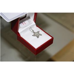 14KT WHITE GOLD DIAMOND SET PENDANT WITH ONE DAIMOND APPROX 0.21CARAT