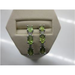 Peridot half hoop earrings set with 4 Diamonds