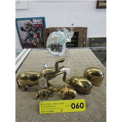 6 Elephant figurines - Brass or glass